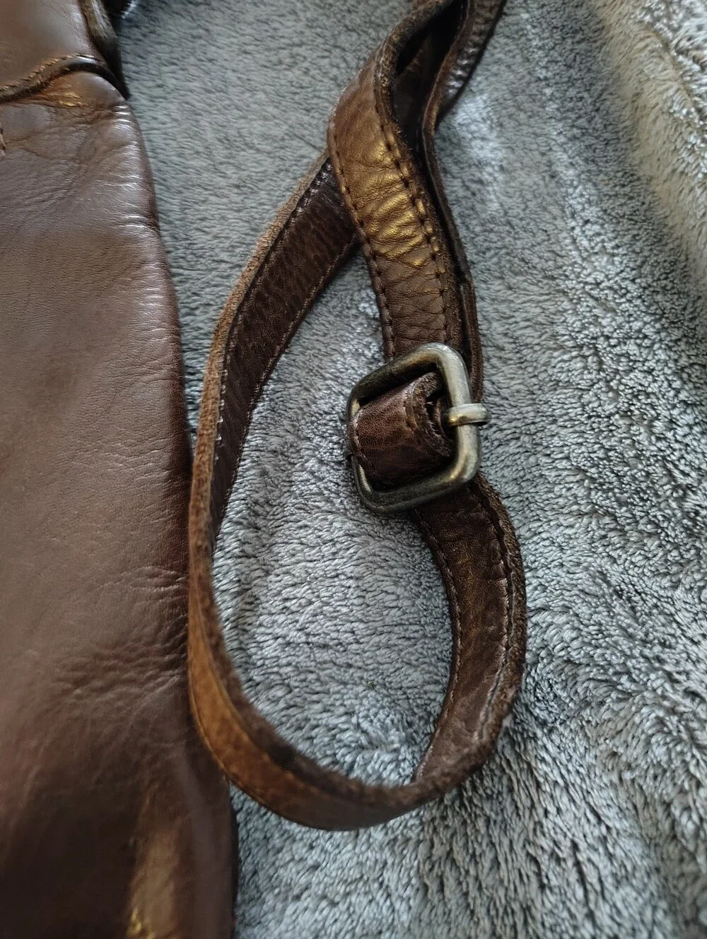 Vilenca Holland  Brown Woven Leather Crossbody Bag